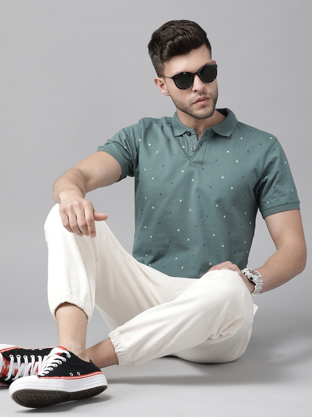 

Roadster Men Green & White Printed Polo Collar Pure Cotton T-shirt