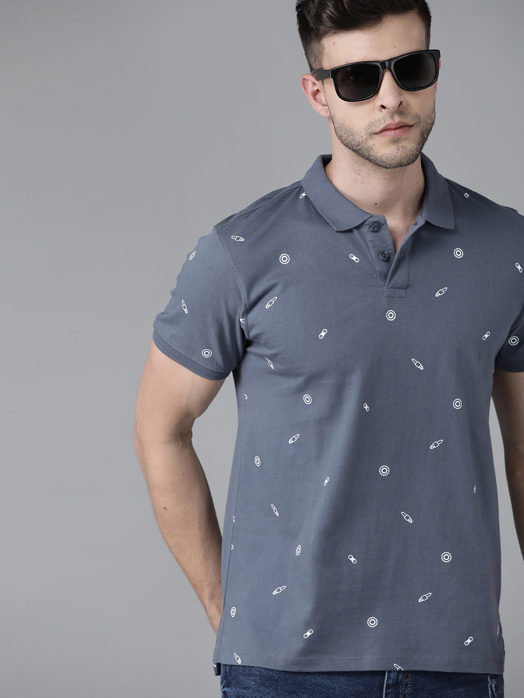

Roadster Men Charcoal Grey & White Printed Polo Collar Pure Cotton T-shirt