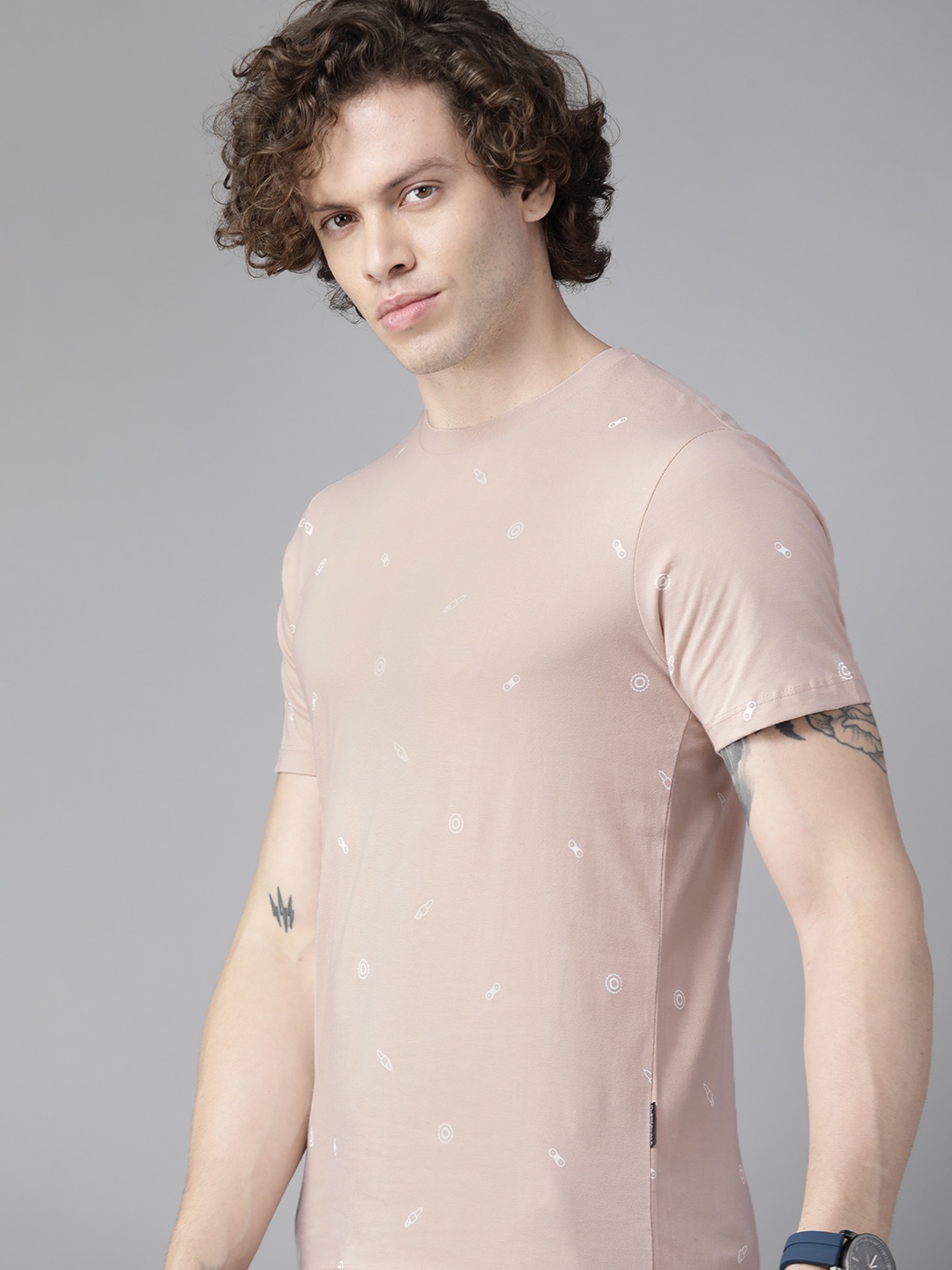 

Roadster Men Peach-Coloured & White Printed Pure Cotton T-shirt