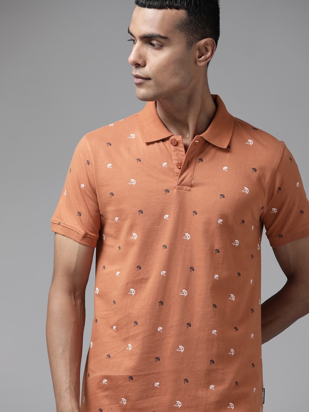 

Roadster Men Orange & White Printed Polo Collar Pure Cotton T-shirt