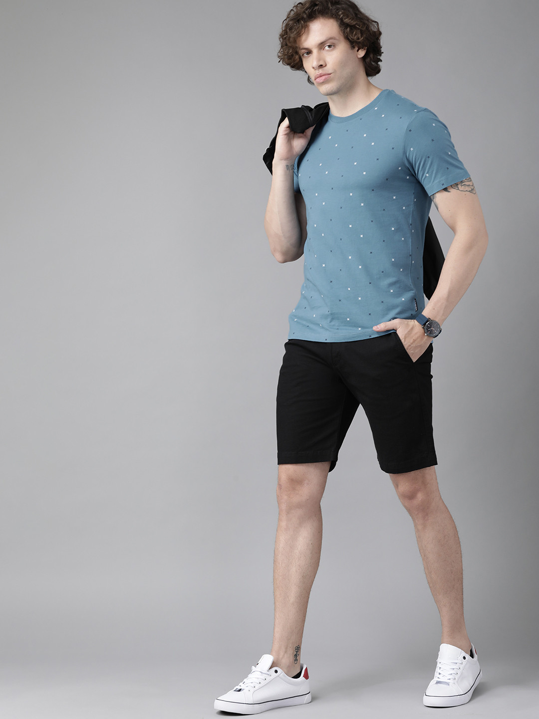 

Roadster Men Blue & White Printed Pure Cotton T-shirt