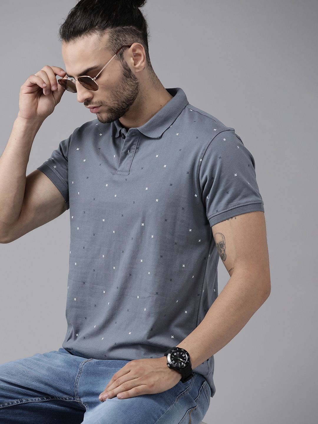 

Roadster Men Grey With A Tinge Of Blue Printed Polo Collar Pure Cotton T-shirt