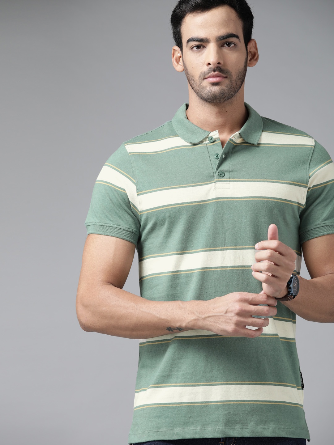 

Roadster Men Green & Cream-Coloured Striped Polo Collar Pure Cotton T-shirt