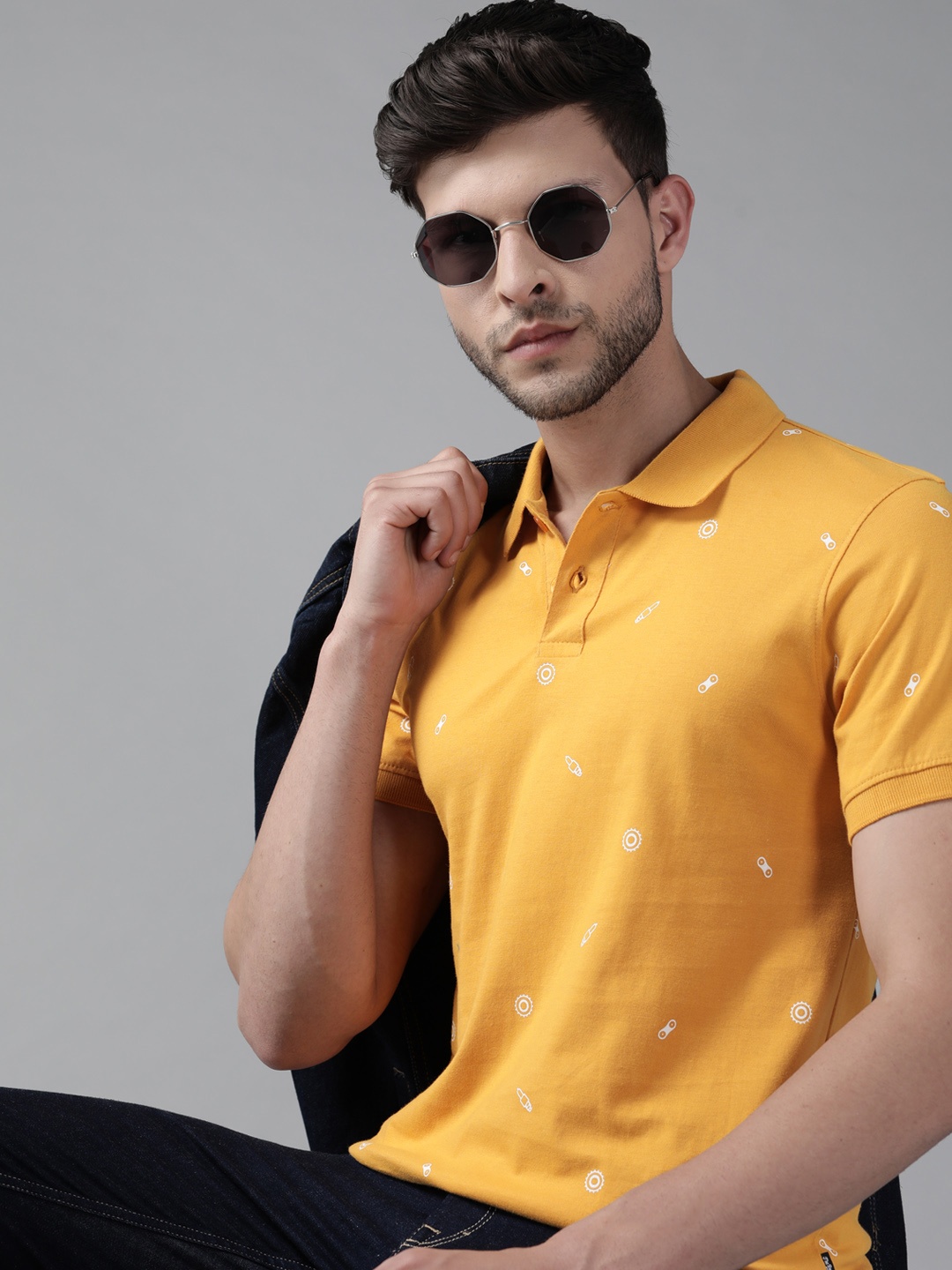 

Roadster Men Mustard Yellow & White Printed Polo Collar Pure Cotton T-shirt
