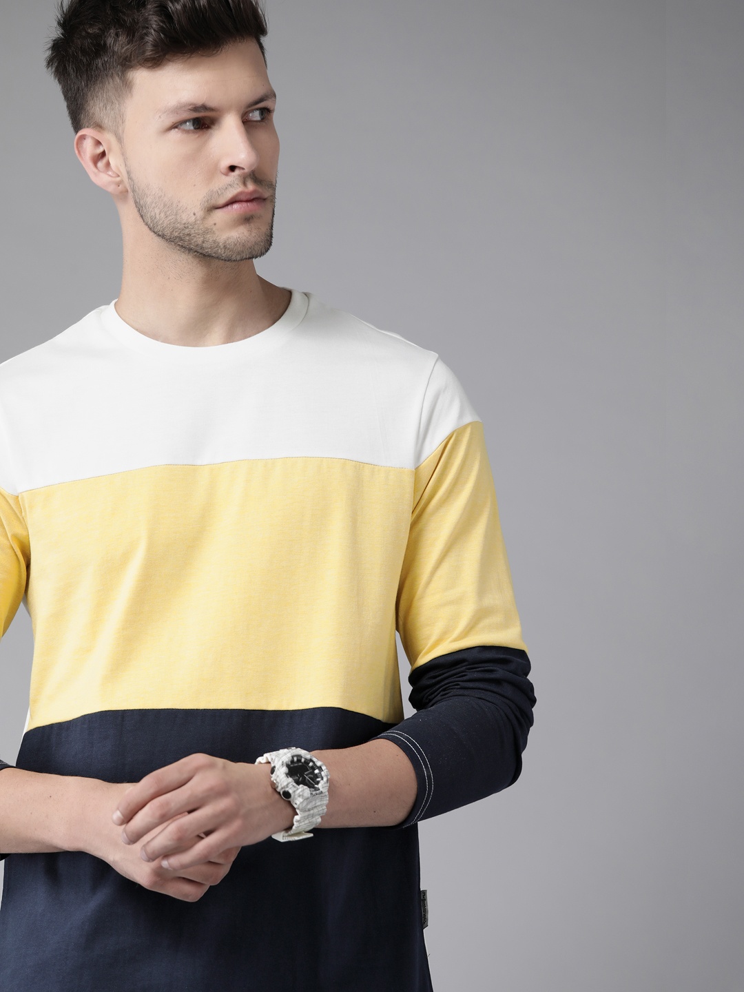 

Roadster Men Navy Blue & Yellow Colourblocked Pure Cotton T-shirt
