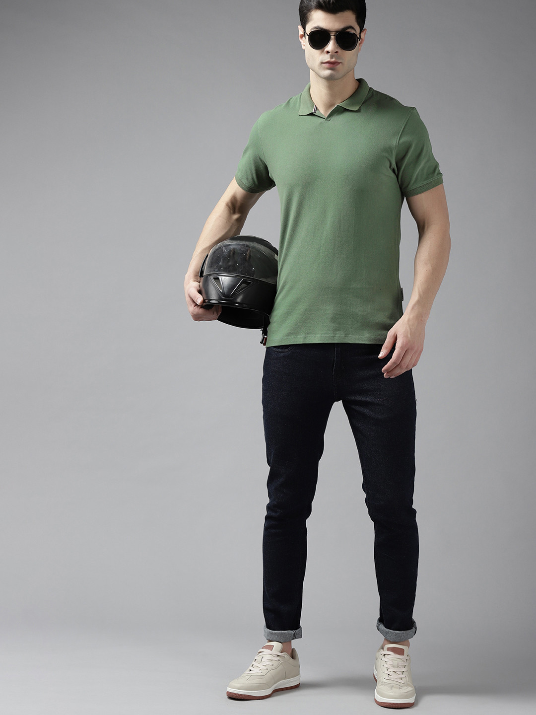 

Roadster Men Olive Green Pure Cotton Polo Collar T-shirt