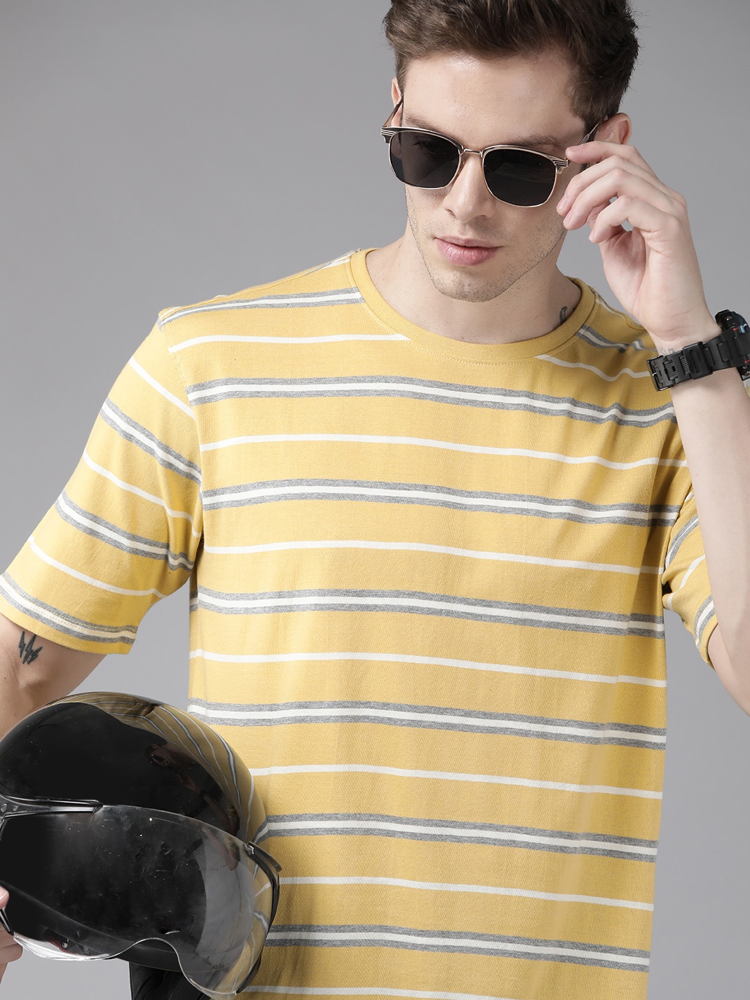 

Roadster Men Mustard Yellow & White Striped Boxy T-shirt