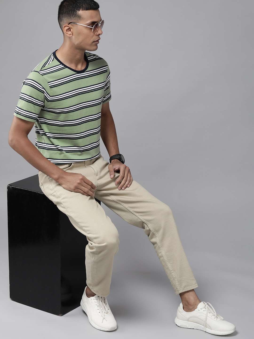 

Roadster Men Green & White Striped Pure Cotton T-shirt