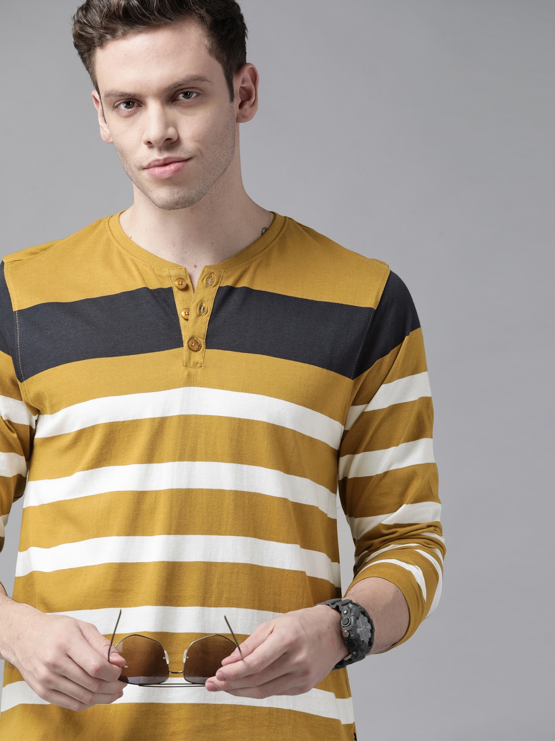 

Roadster Men Mustard Yellow & White Striped Pure Cotton T-shirt