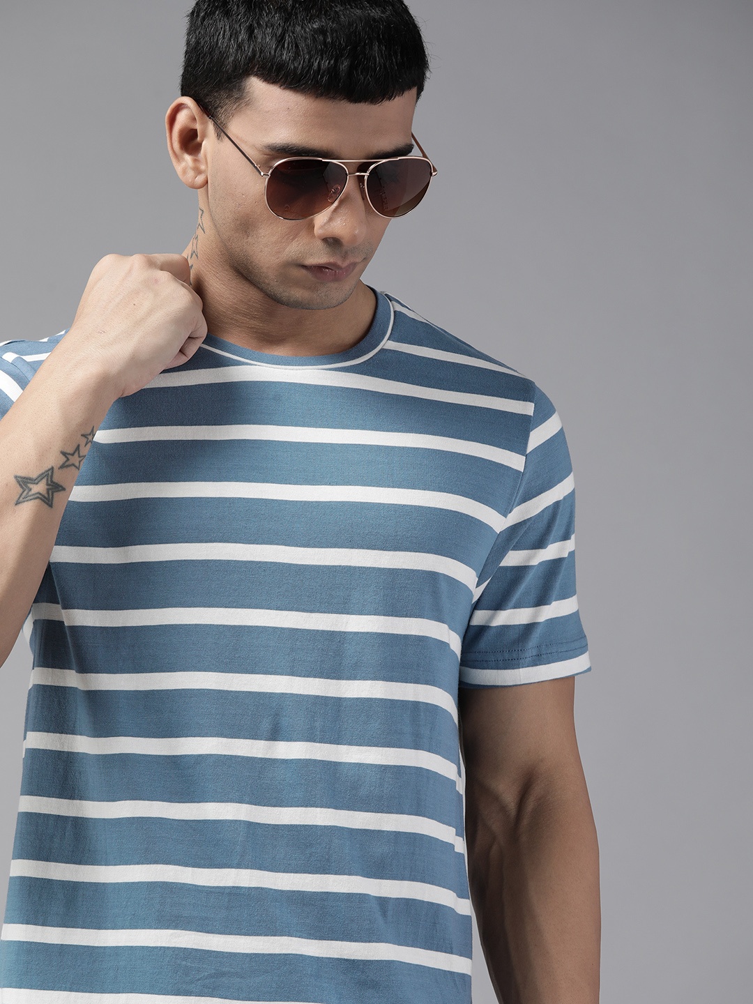 

Roadster Men Blue & White Printed Pure Cotton T-shirt