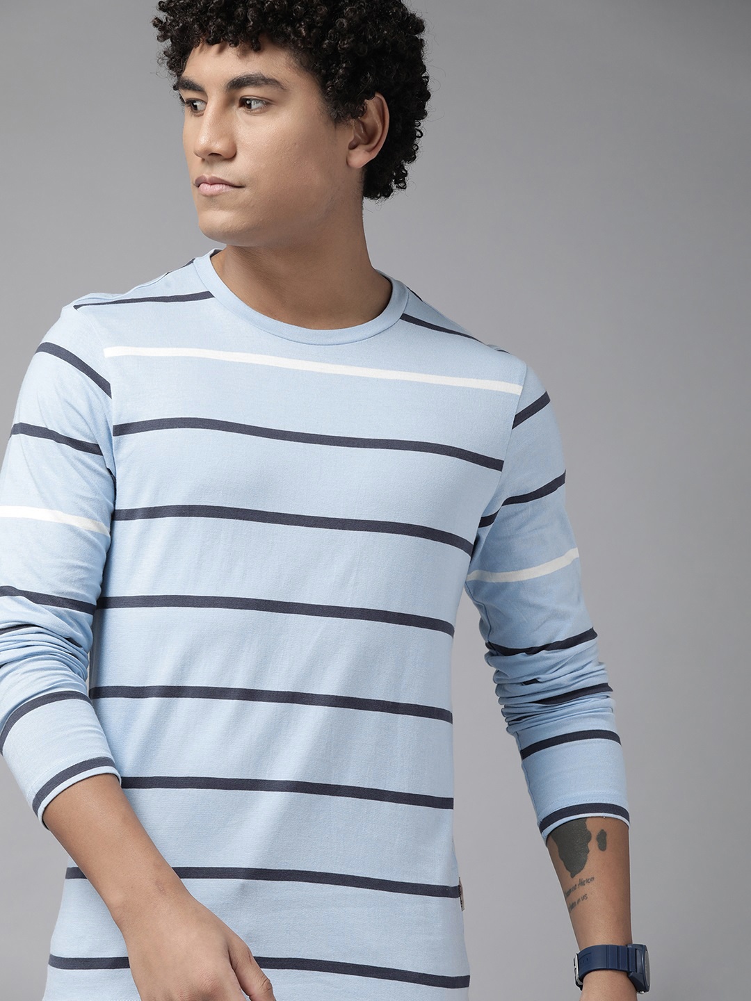 

The Roadster Lifestyle Co. Men Blue Striped Pure Cotton T-shirt