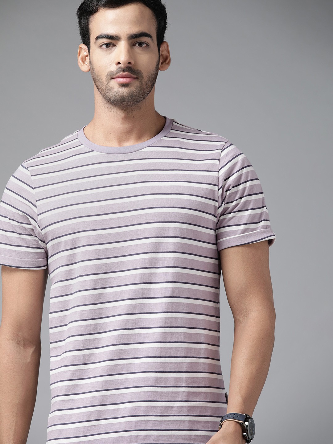 

Roadster Men Lavender & Off White Striped Pure Cotton T-shirt