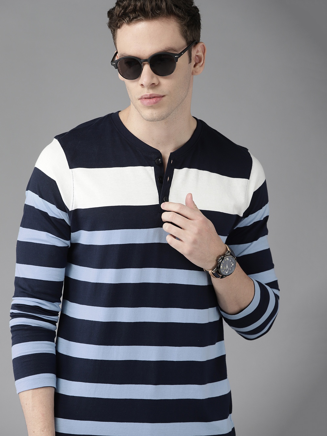 

Roadster Men Navy Blue & White Pure Cotton Striped T-shirt