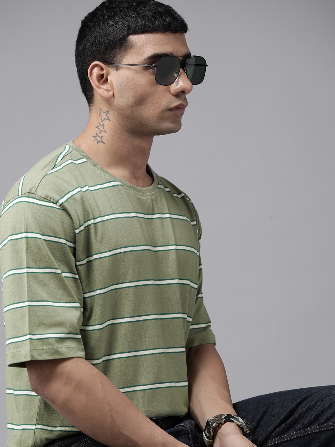 

Roadster Men Green & Off White Striped Pure Cotton Boxy T-shirt