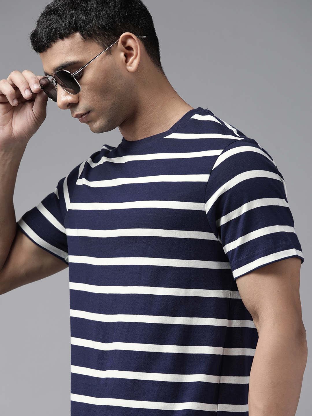 

Roadster Men Navy Blue & White Striped Pure Cotton T-shirt