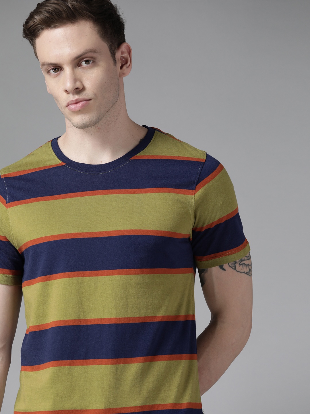 

Roadster Men Olive Green & Navy Blue Striped Pure Cotton T-shirt