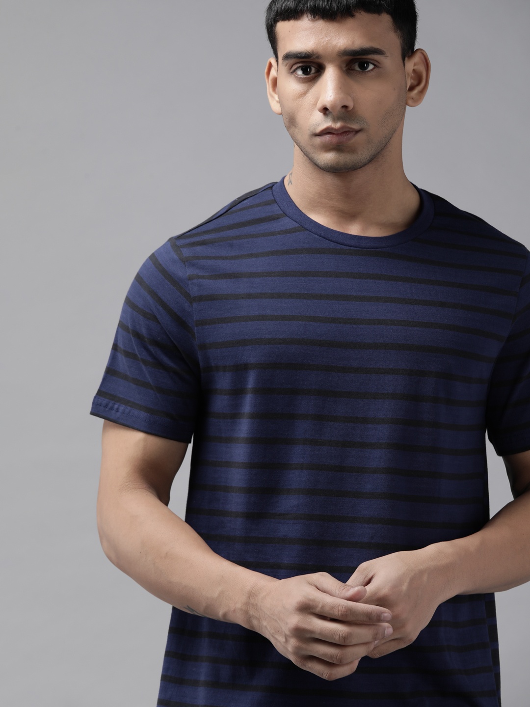 

Roadster Men Navy Blue & Black Striped Pure Cotton T-shirt