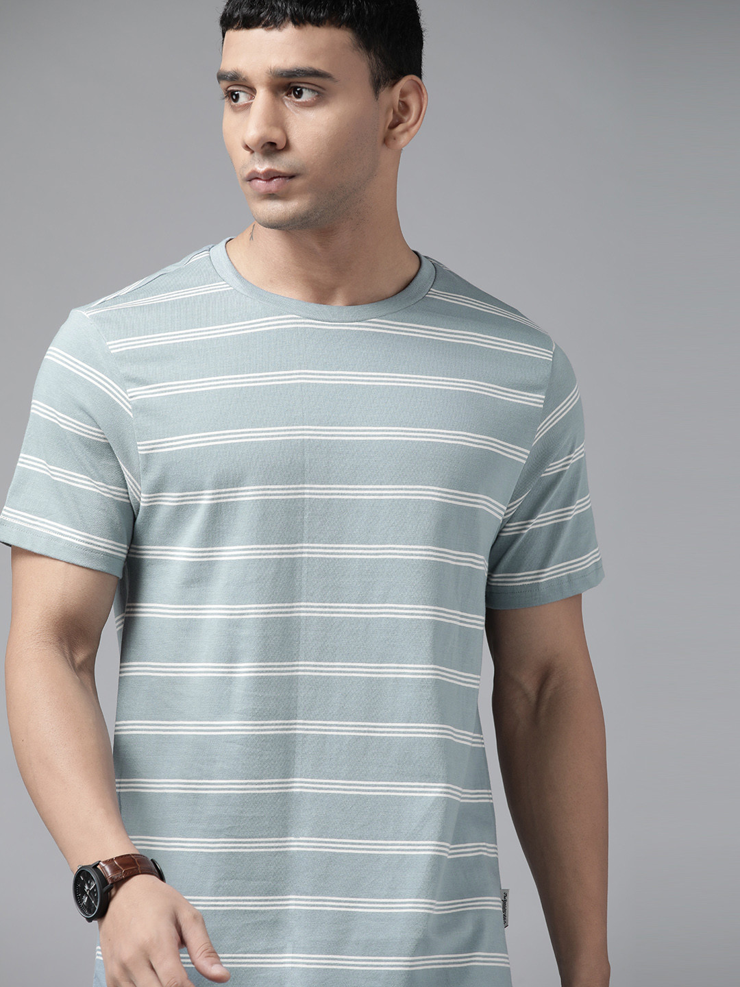 

Roadster Men Blue & Off White Striped Pure Cotton T-shirt