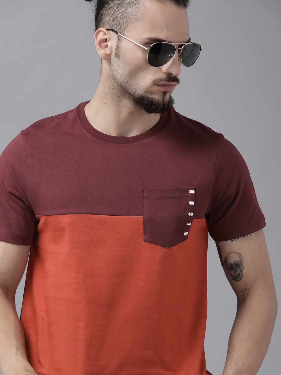 

Roadster Men Maroon & Red Colourblocked Pure Cotton T-shirt