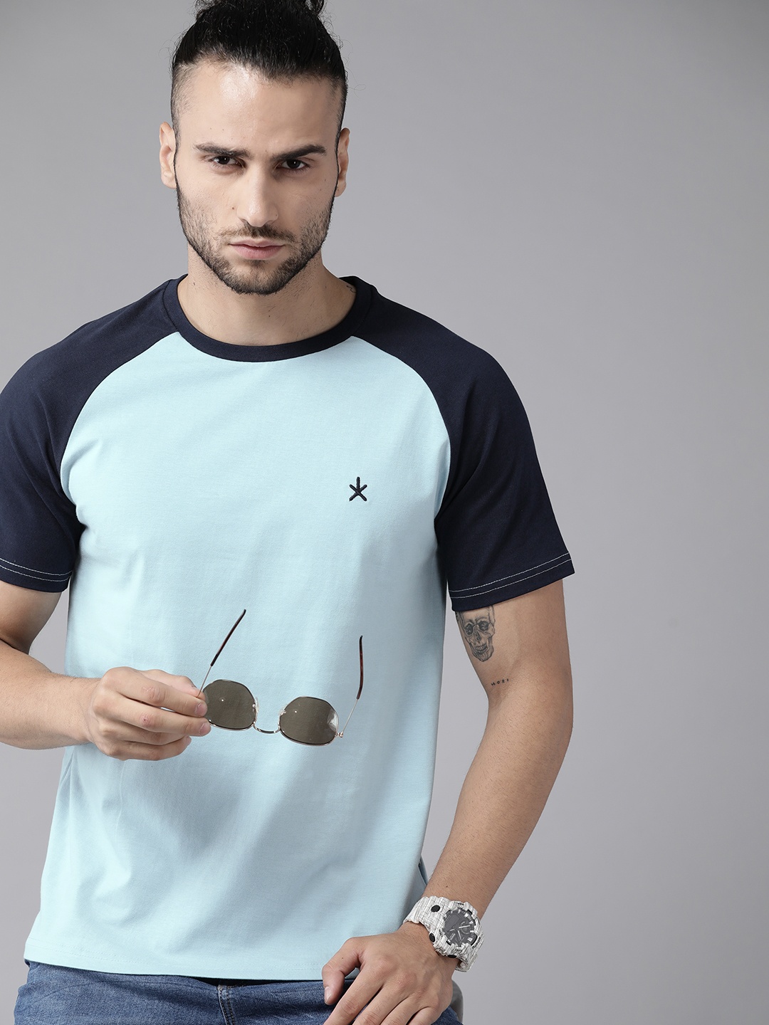 

Roadster Men Blue Colourblocked Pure Cotton T-shirt