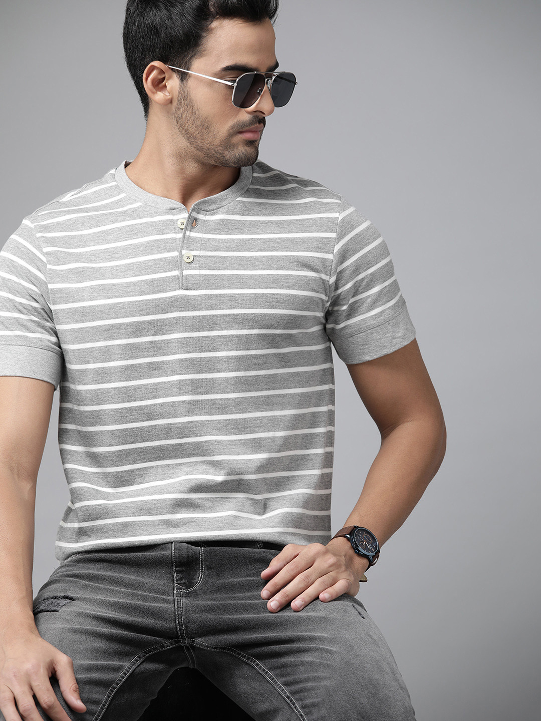 

Roadster Men Grey Melange & White Striped Pure Cotton T-shirt