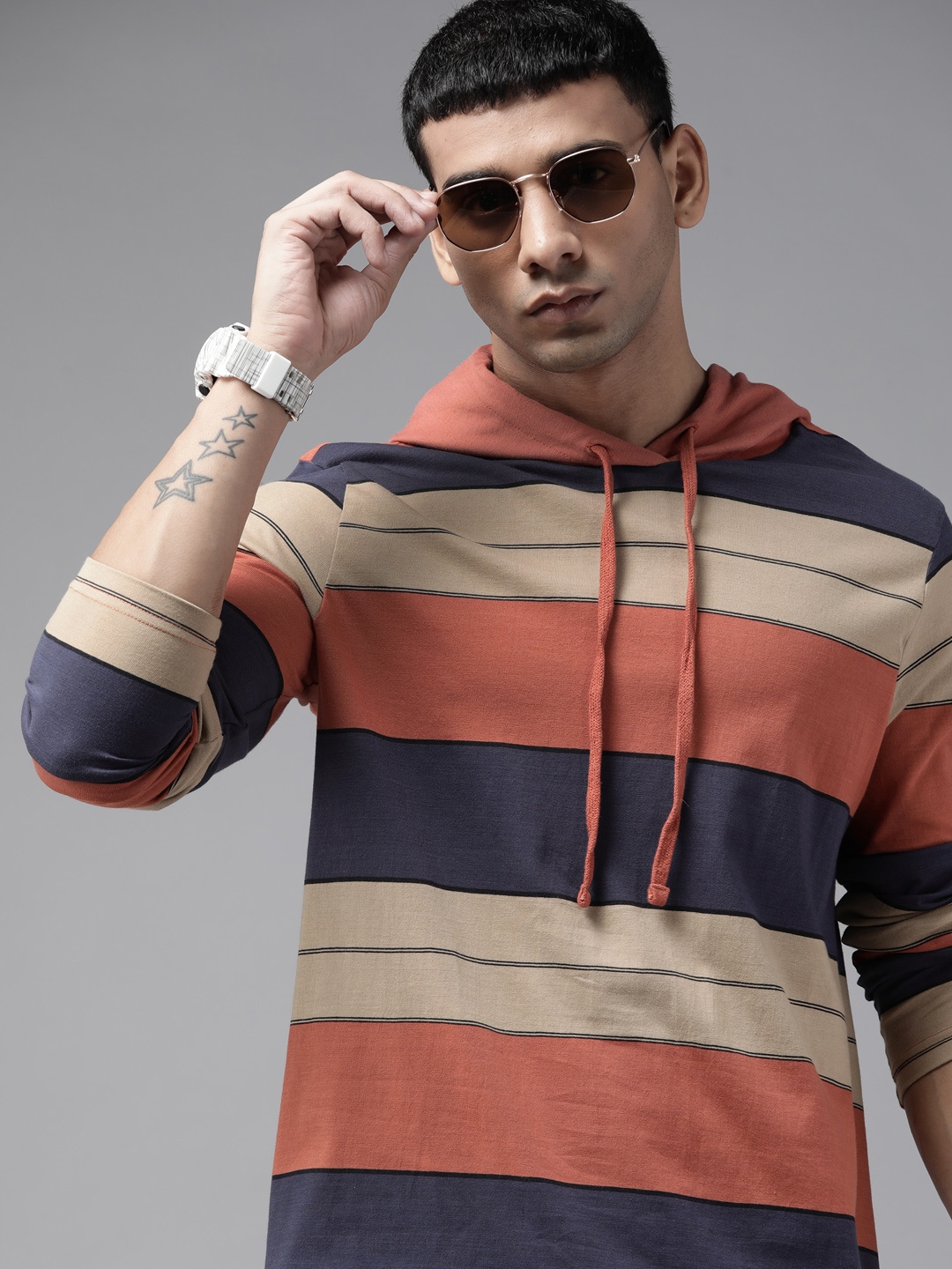 

Roadster Men Rust Red & Navy Blue Striped Pure Cotton Hooded T-shirt