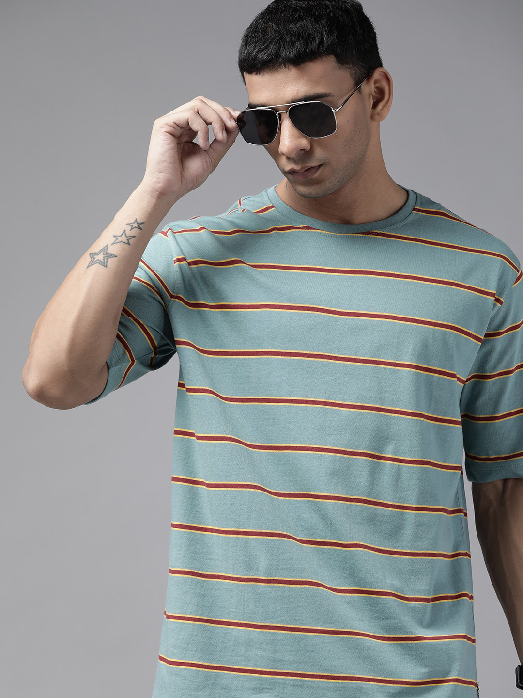 

Roadster Men Blue & Maroon Striped Pure Cotton Boxy T-shirt
