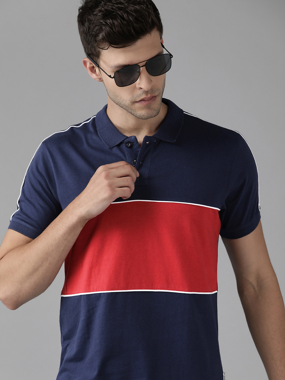 

Roadster Men Navy Blue & Maroon Colourblocked Polo Collar Pure Cotton T-shirt