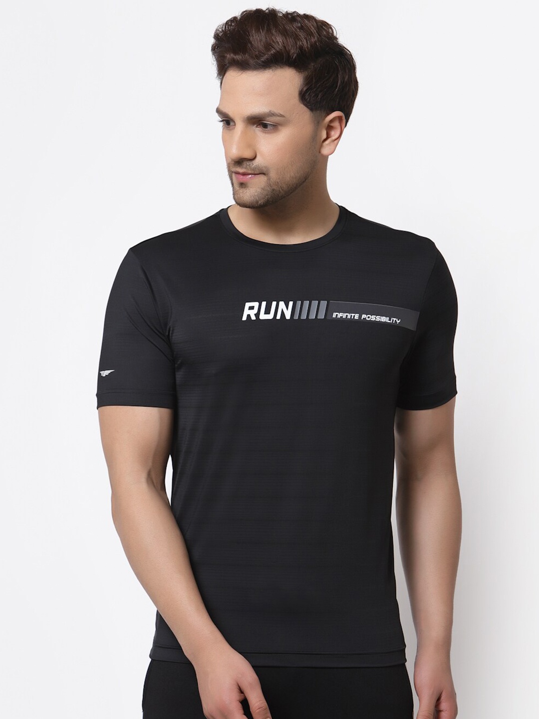 

Red Tape Men Black & White Typography Printed Training or Gym T-shirt