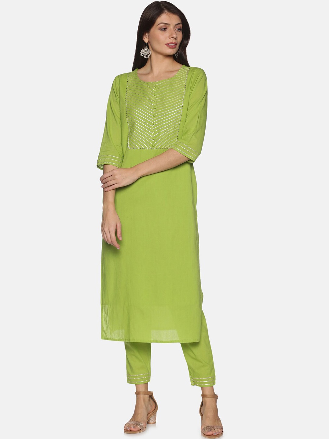 

PNEHA Women Green Floral Embroidered Gotta Patti Pure Cotton Kurti with Pyjamas