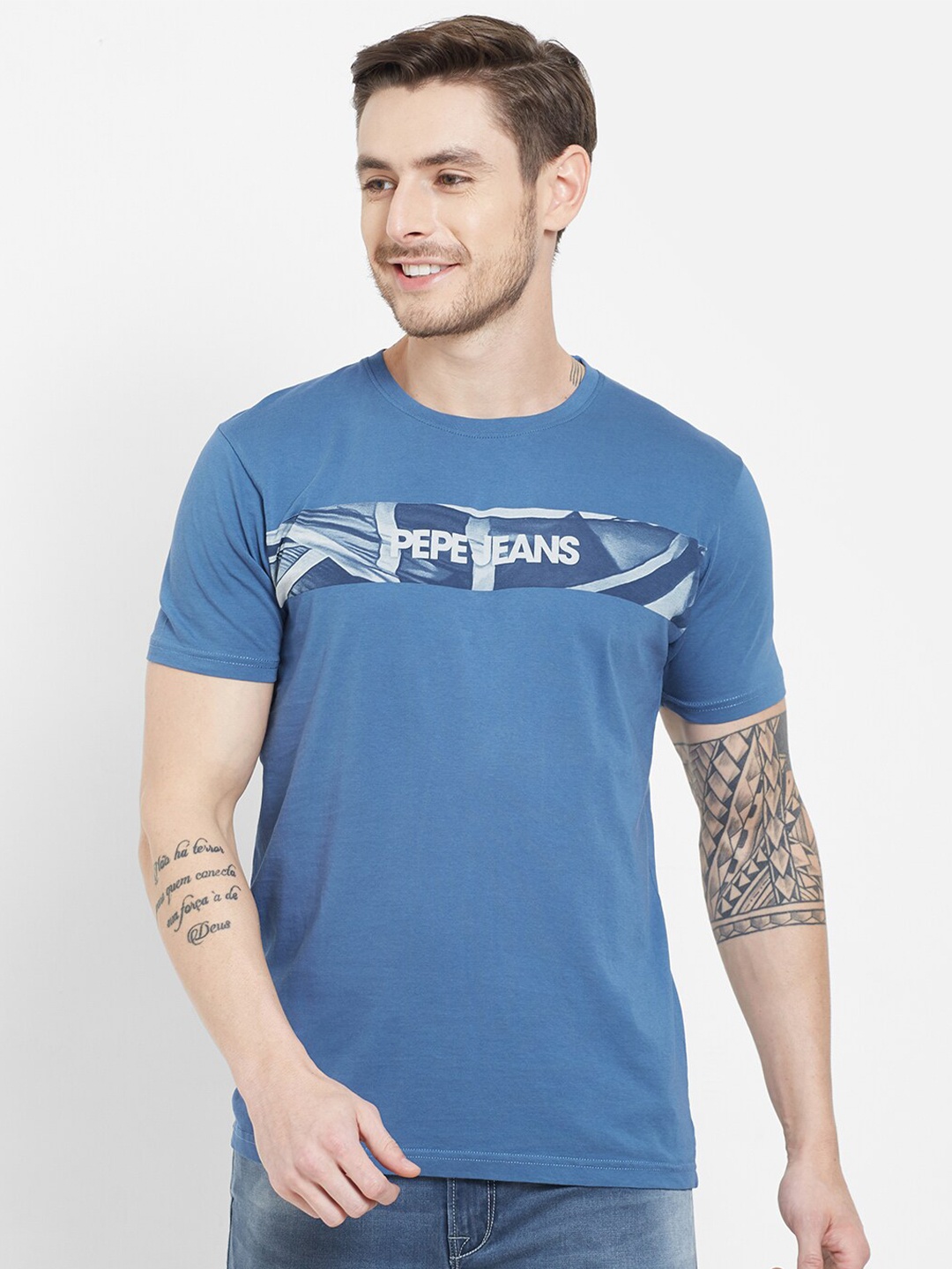 

Pepe Jeans Men Blue Typography Printed Pure Cotton Slim Fit T-shirt