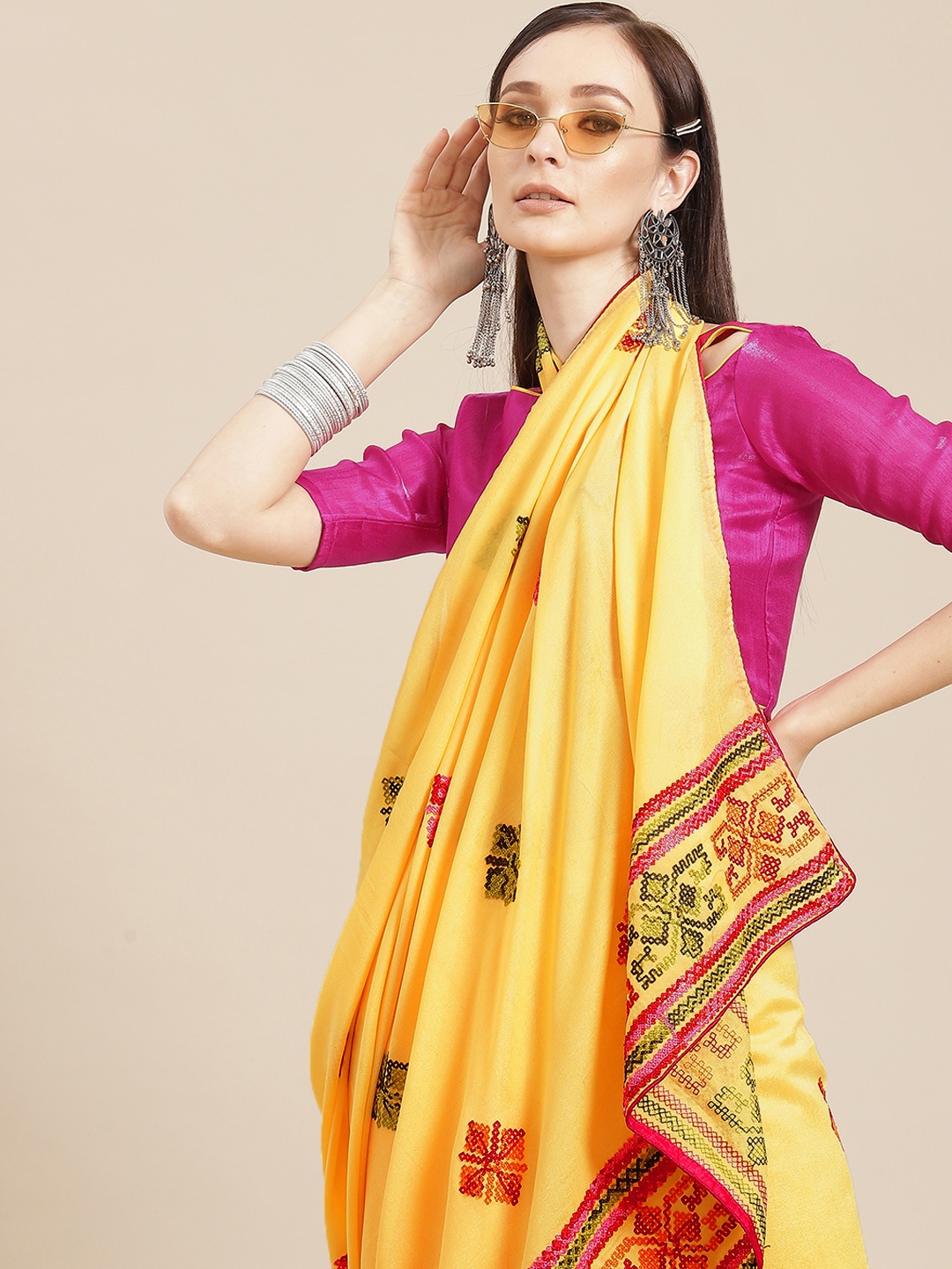 

KALINI Yellow & Green Ethnic Motifs Embroidered Saree