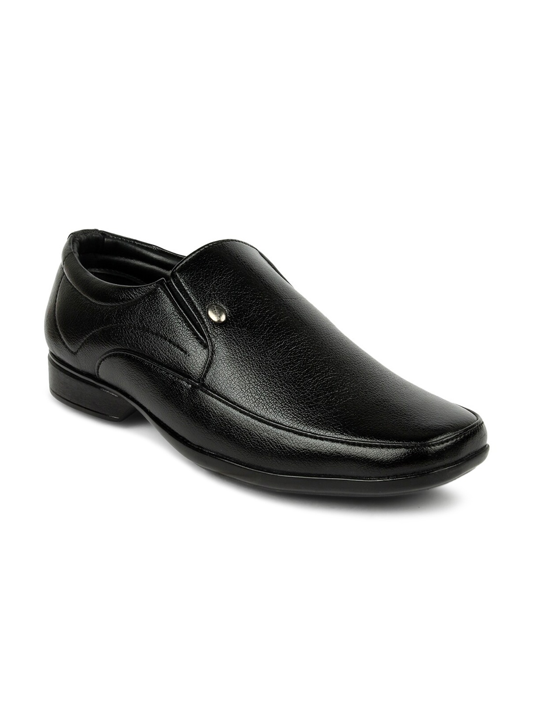 

Action Men Black Solid Formal Slip-ons