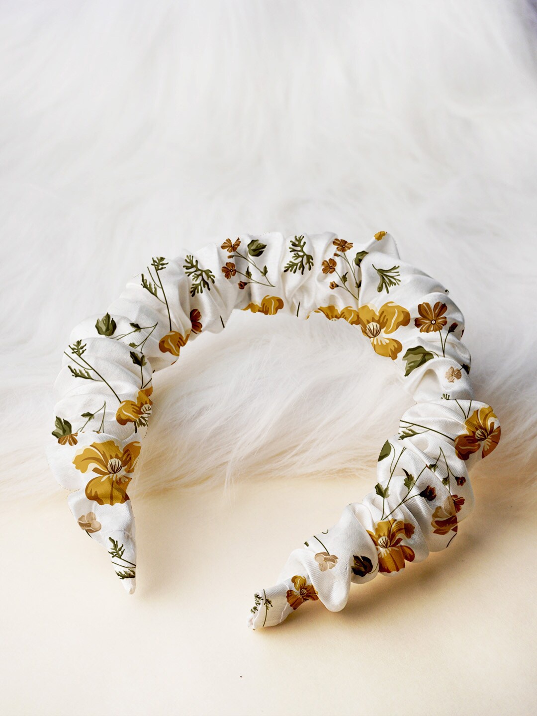 

Ferosh Women White Hairband