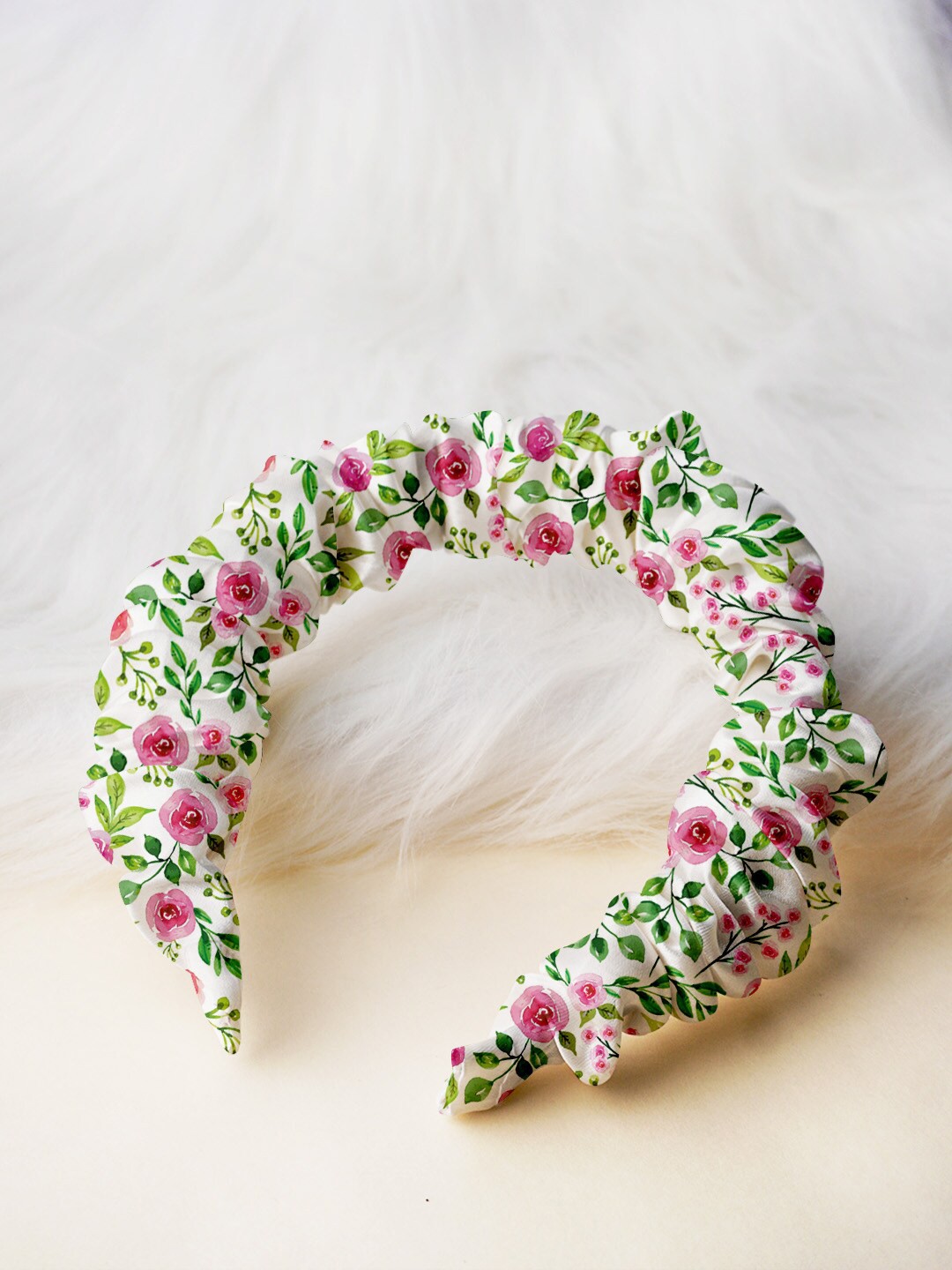 

Ferosh Women White & Green Hairband