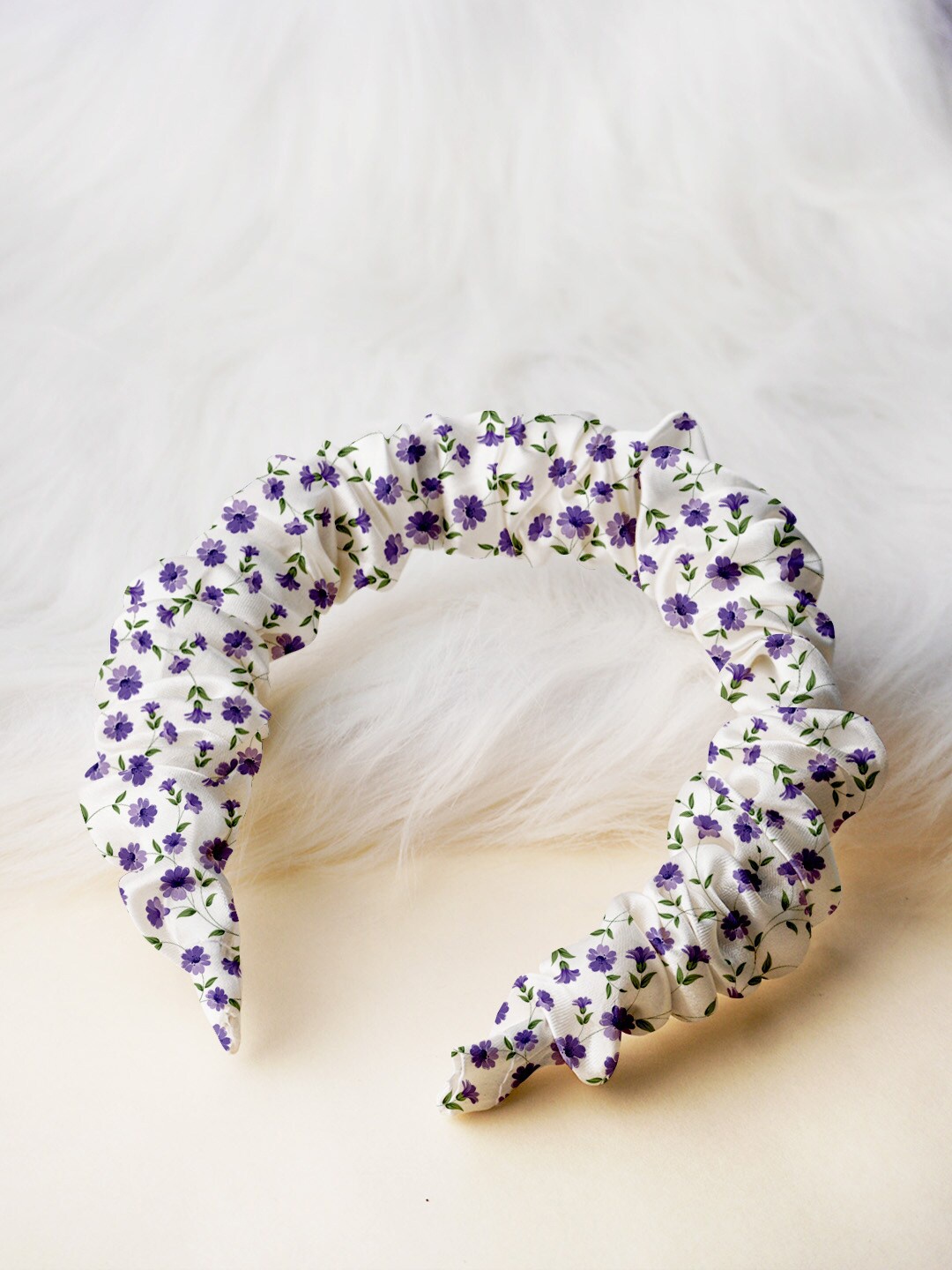 

Ferosh Women White & Violet Printed Hairband