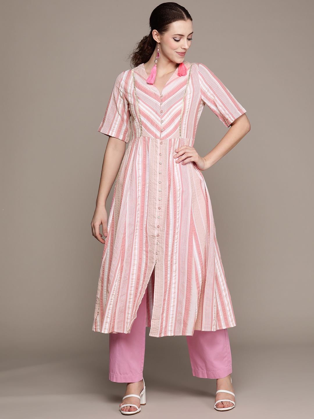 

Ritu Kumar Women White & Dusty Pink Striped A-Line Kurta