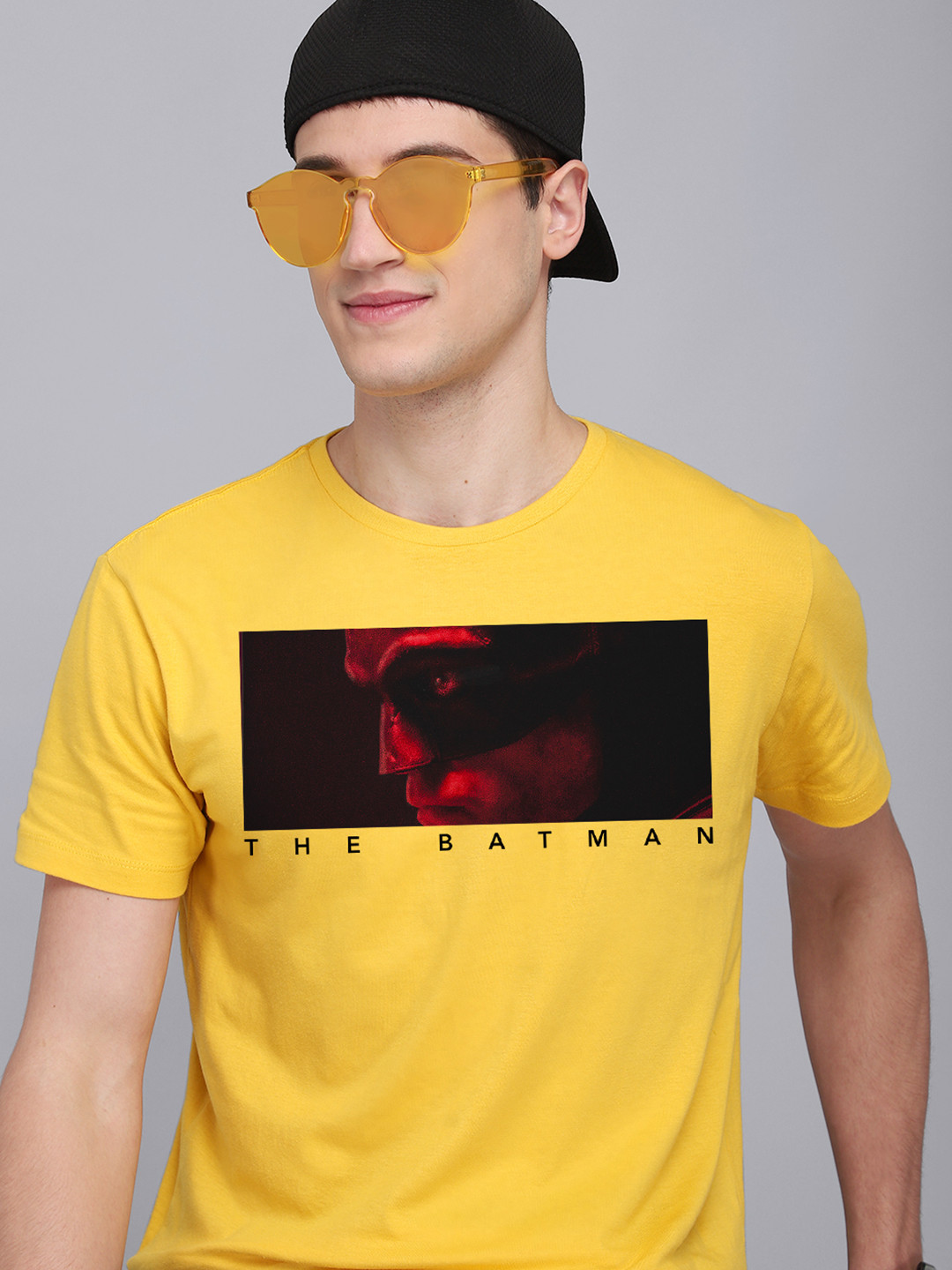 

Free Authority Men Yellow & Black Batman Printed Round Neck Cotton T-shirt
