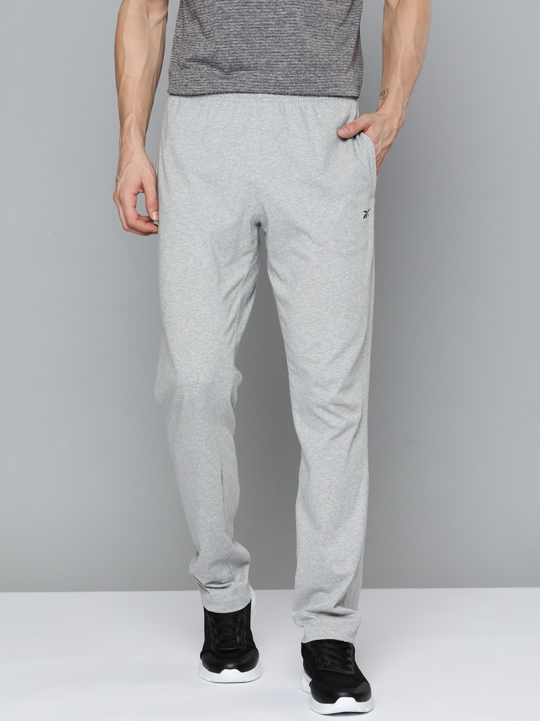 

Reebok Men Grey Melange TE Vec Pure Cotton Solid Training Track Pants