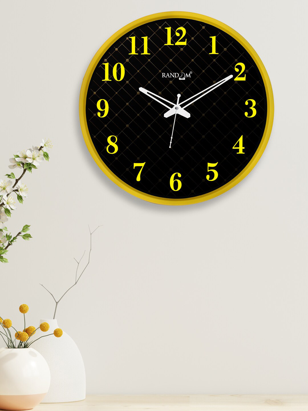 

RANDOM Black & Yellow Quartz Movement 12-Inch Dual Frame Retro Dots Wall Clocks With Glass