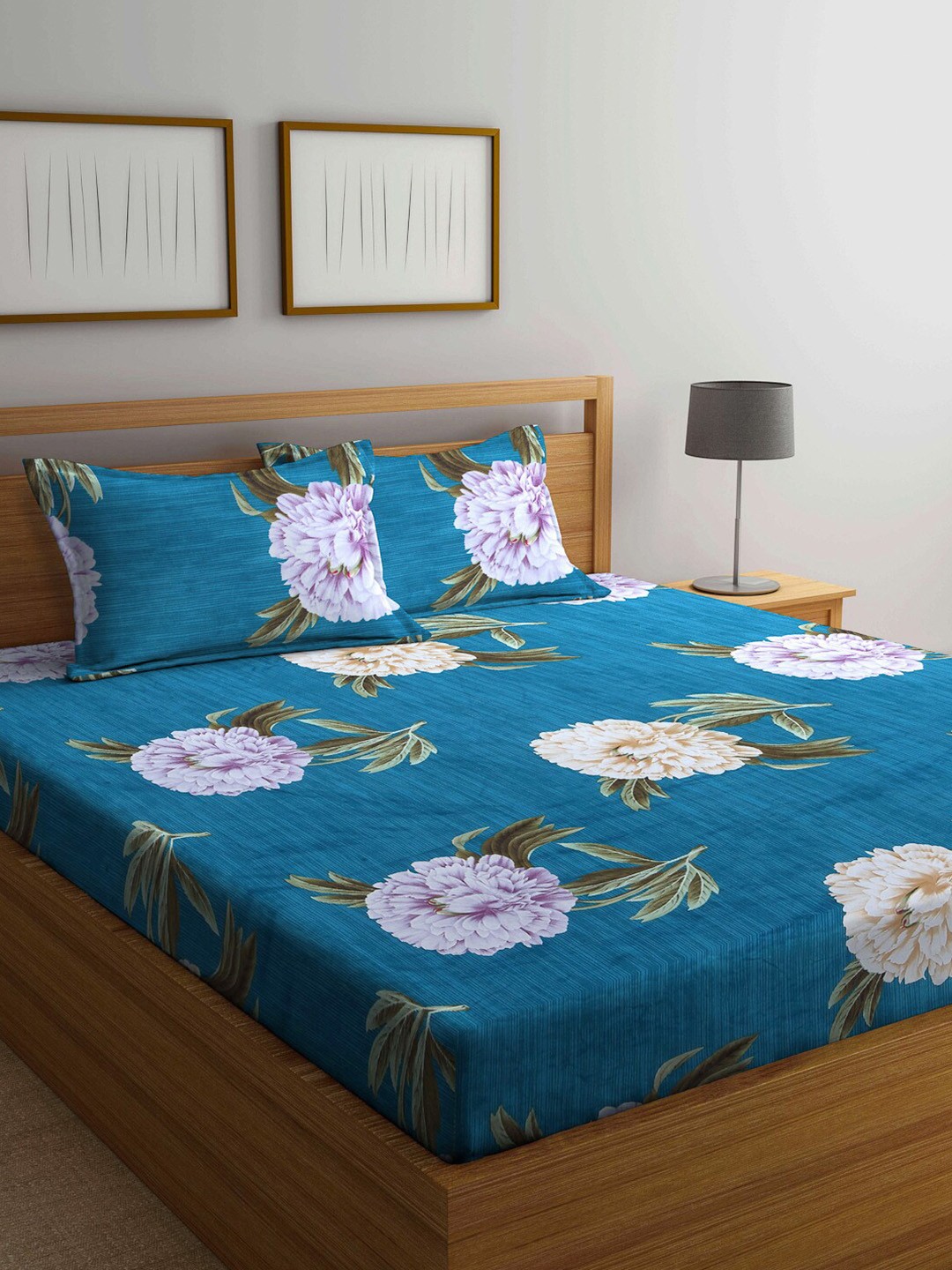 

Arrabi Teal & Green Floral 300 TC King Bedsheet with 2 Pillow Covers