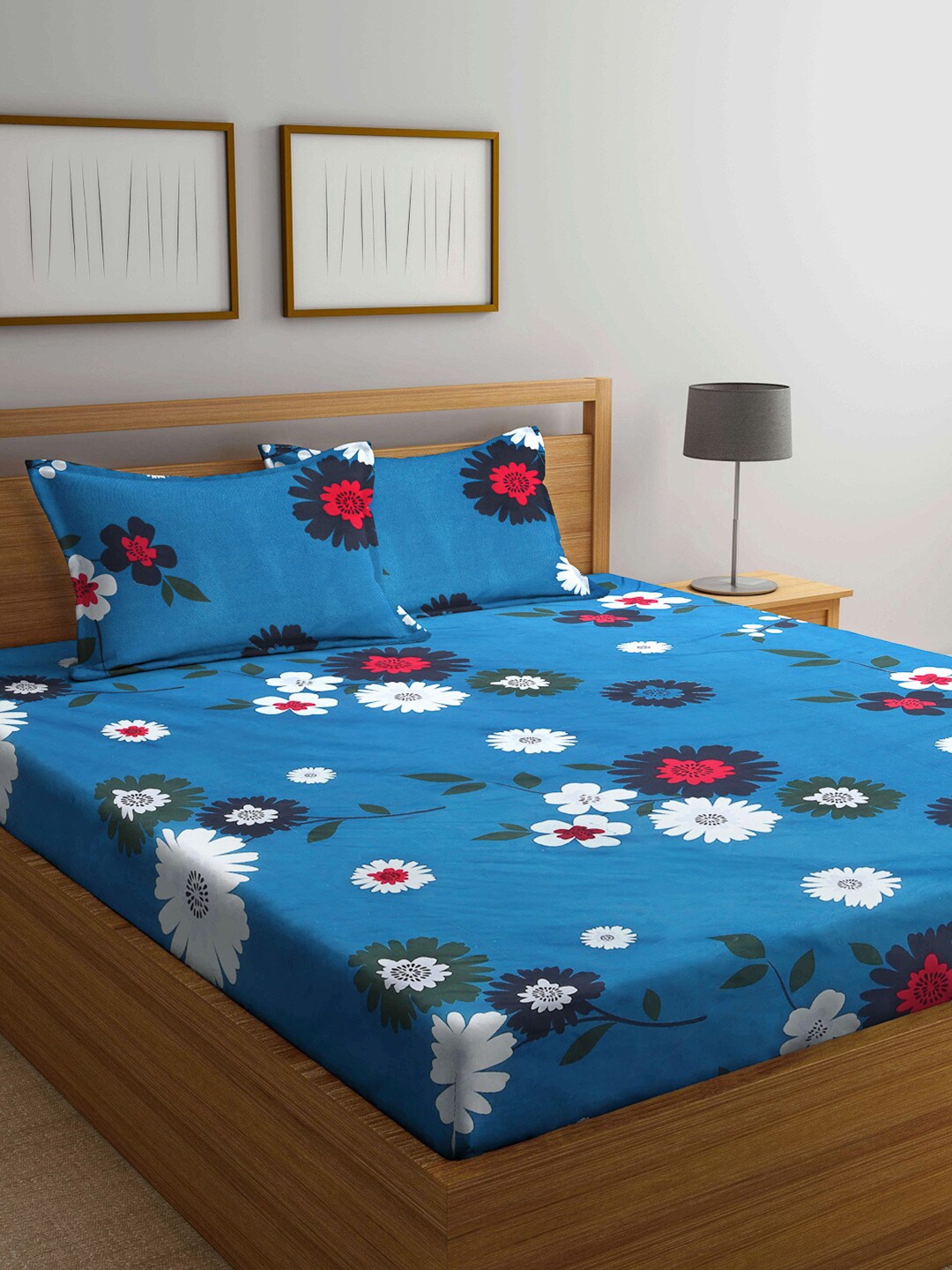 

Arrabi Blue & White Floral 300 TC King Bedsheet with 2 Pillow Covers