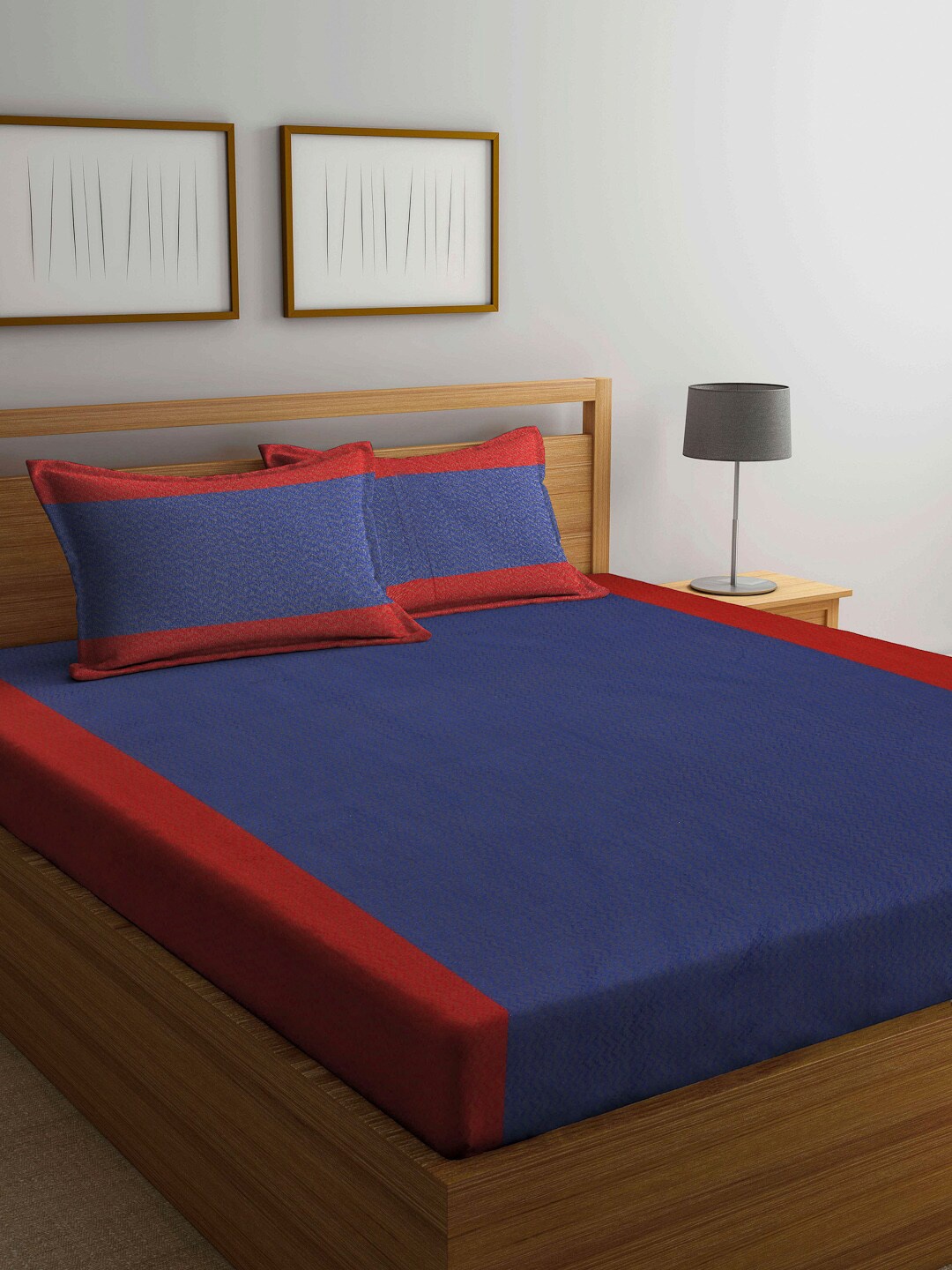 

Arrabi Orange & Navy Blue 300 TC King Colour-Blocked Bed Sheet with 2 Pillow Covers