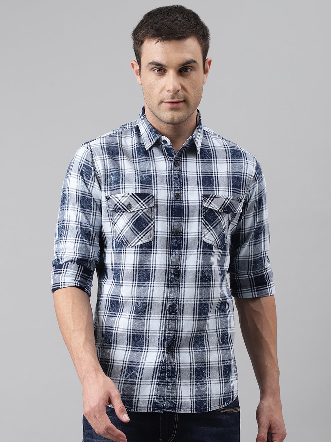 

Dennis Lingo Men Blue & White Comfort Slim Fit Checked Pure Cotton Casual Shirt