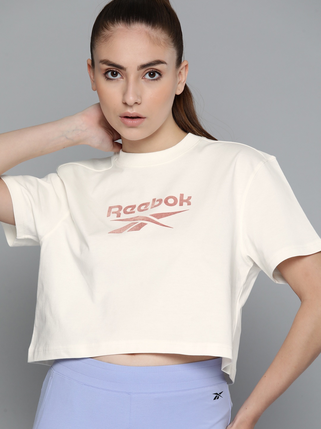 

Reebok Classic Women Off White Brand Logo Printed Drop-Shoulder Sleeves Pure Cotton Loose T-shirt
