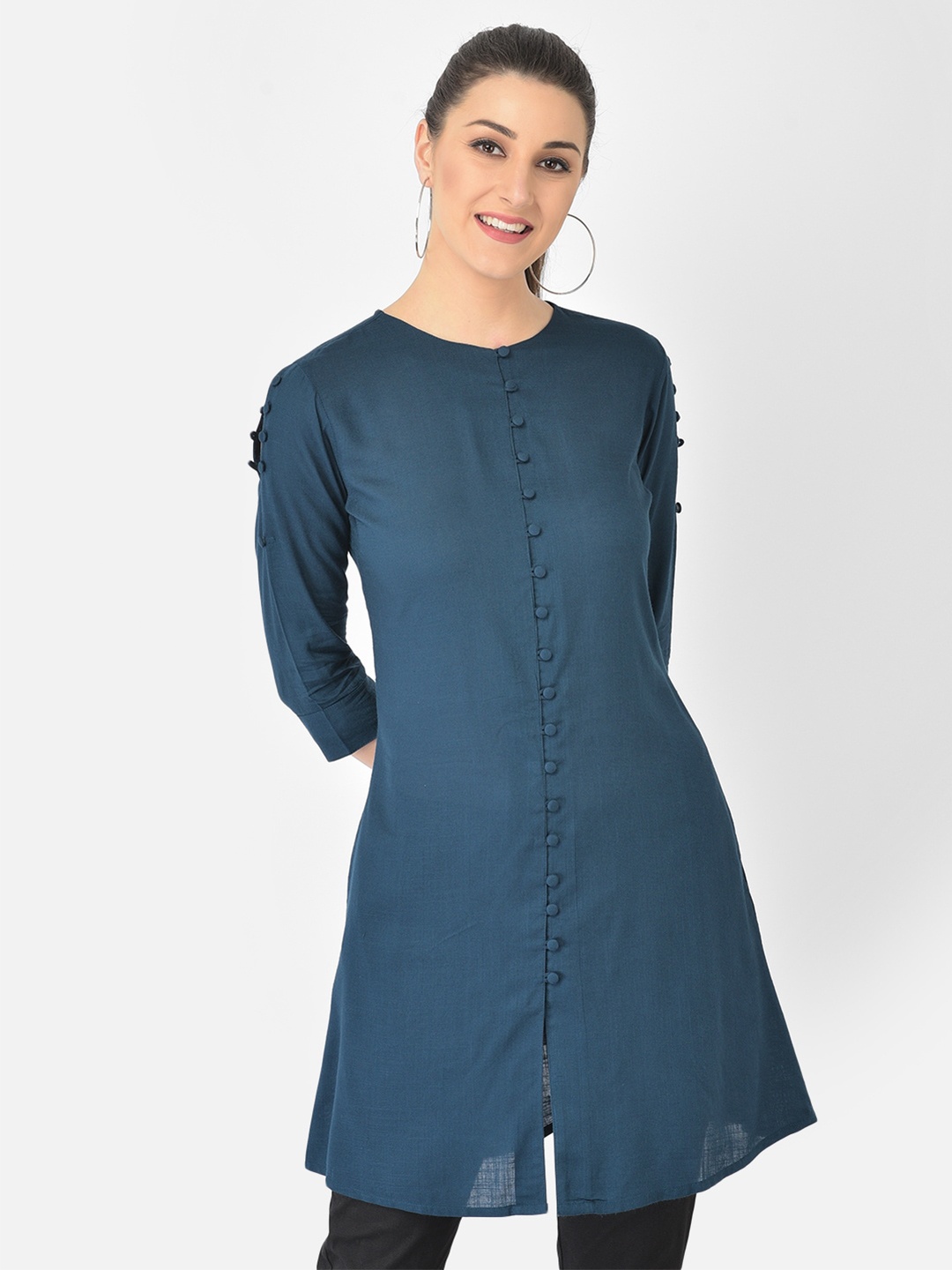 

Eavan Teal Blue Solid Viscose Rayon Round Neck Tunic