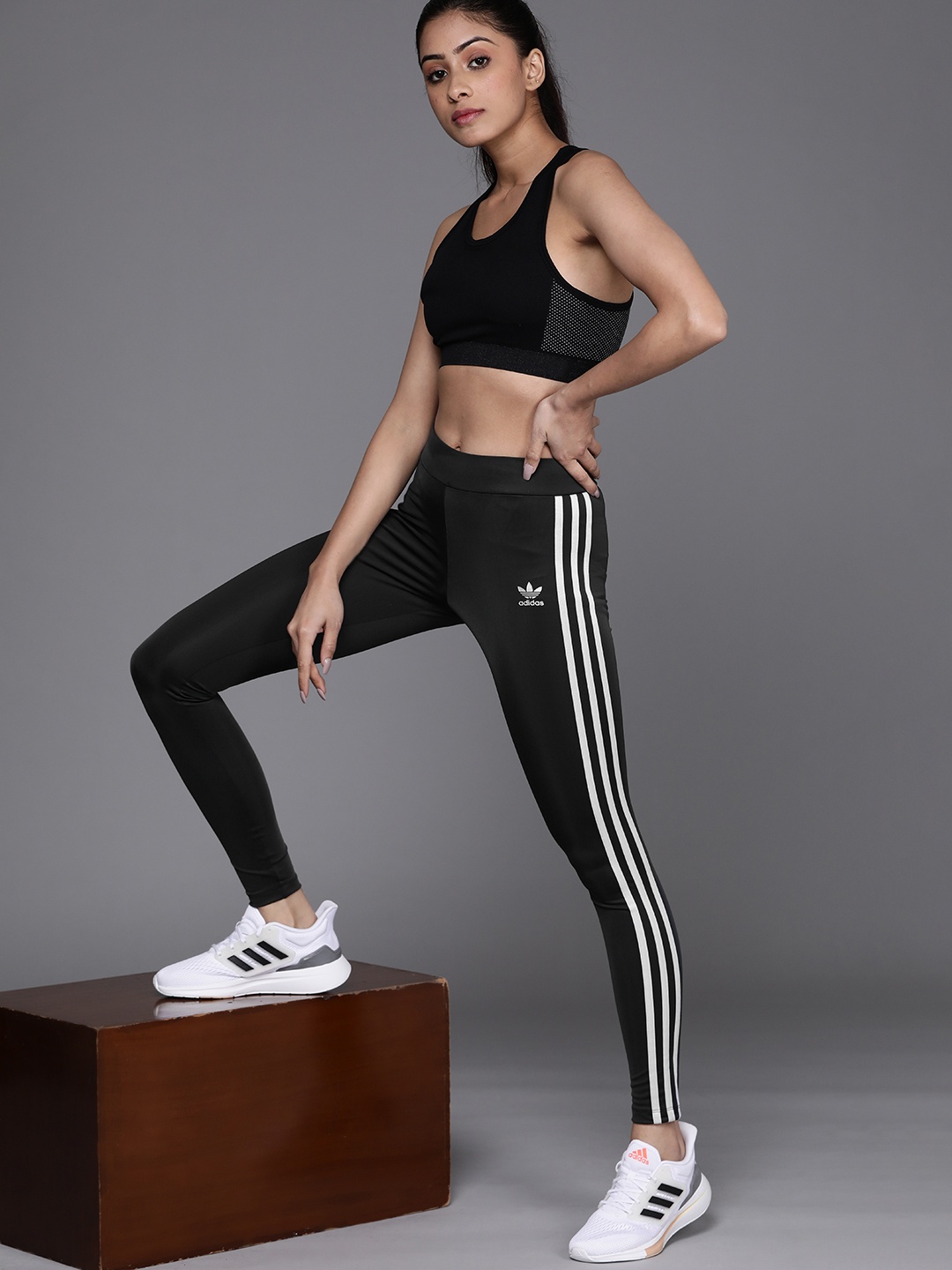 

ADIDAS Originals Women Black Solid Sustainable Tights
