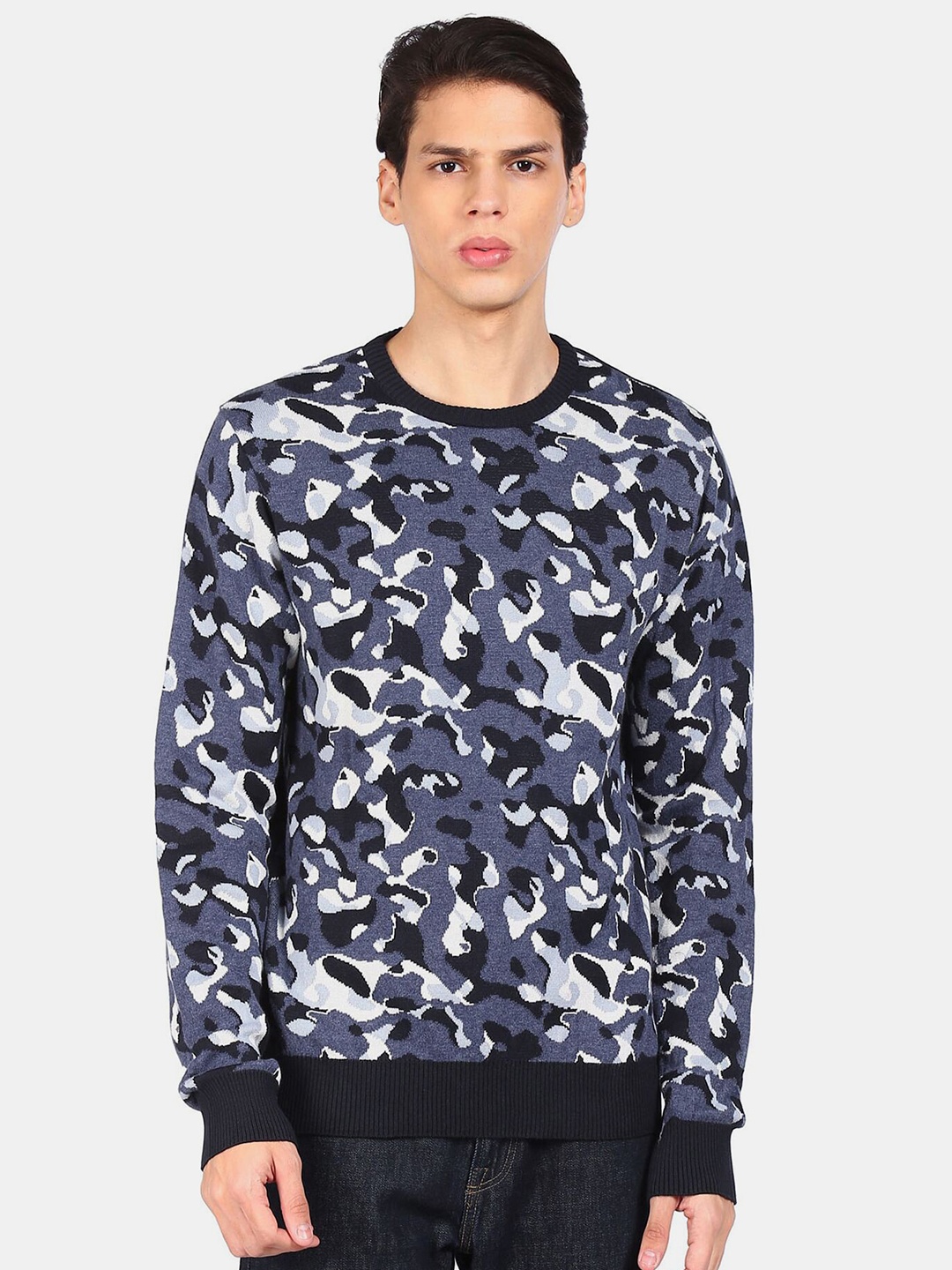 

Ruggers Men Grey & Black Printed Pullover