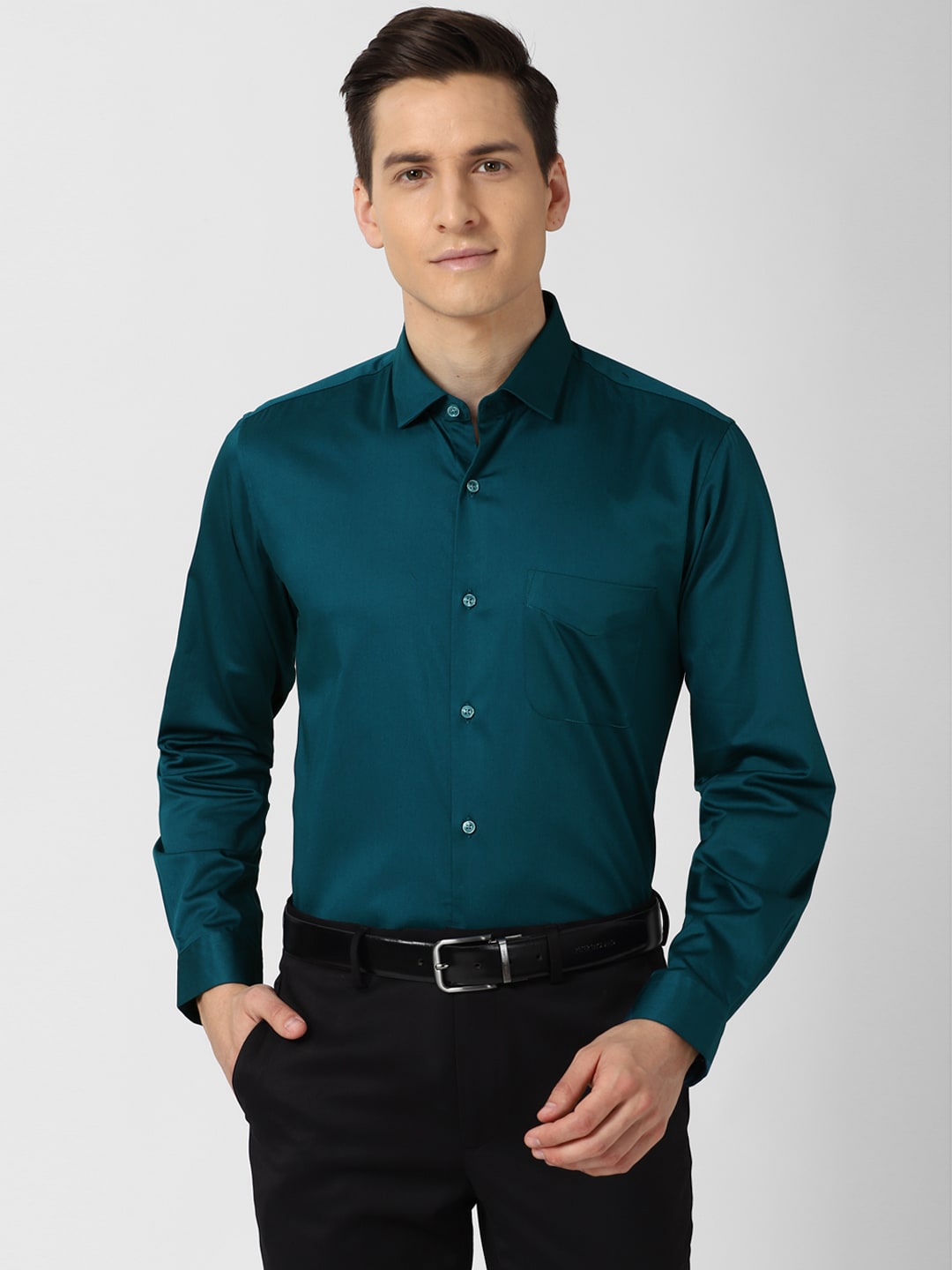 

Peter England Men Green Regular Fit Formal Shirt