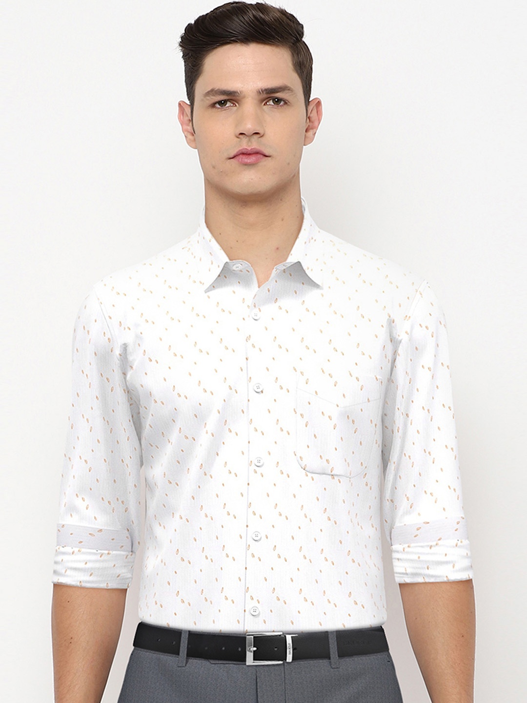 

Peter England Men White Slim Fit Printed Formal Shirt